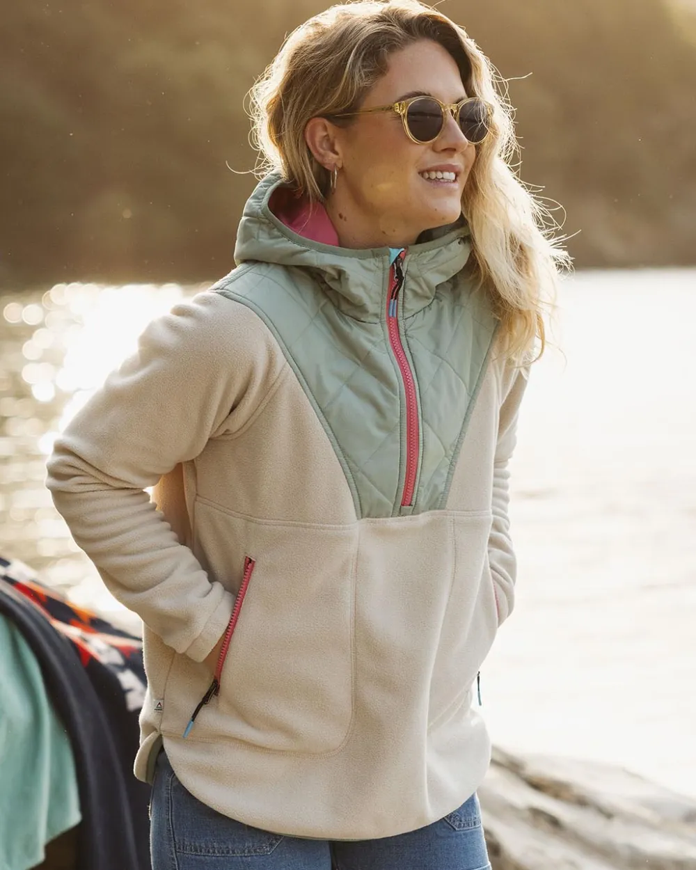 Women Passenger Juana Recycled Polar Hooded Fleece