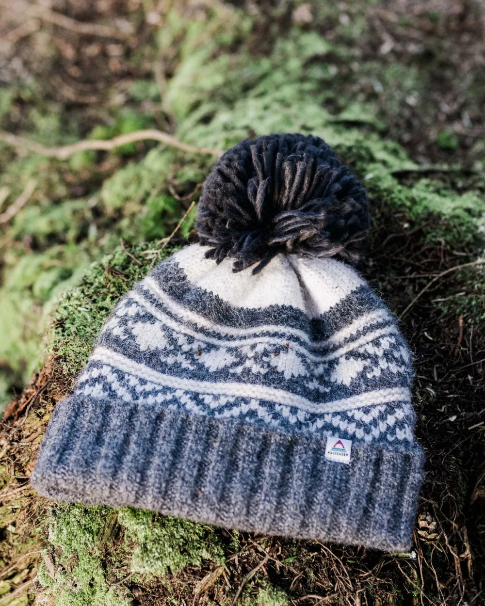 Women Floris van Bommel Lodge Recycled Bobble Hat