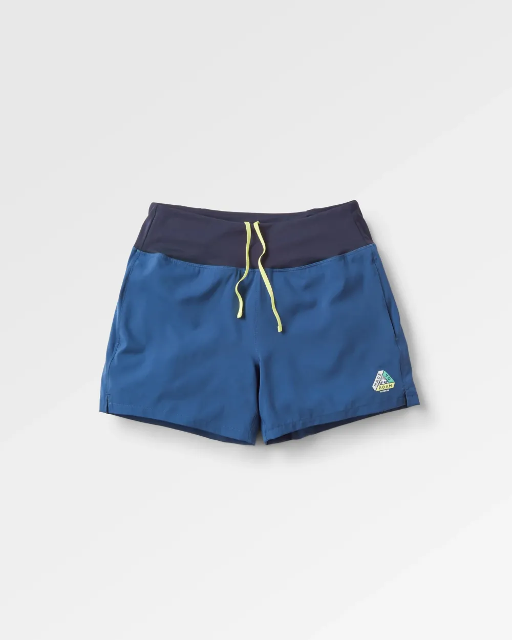 Women Passenger Roundtrip Trail Short